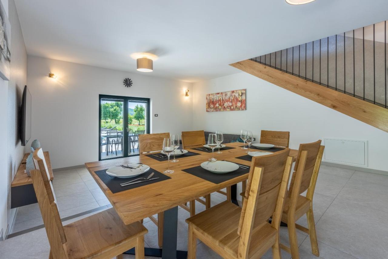 Villa Palma With Heated Private Pool Podhum Екстер'єр фото